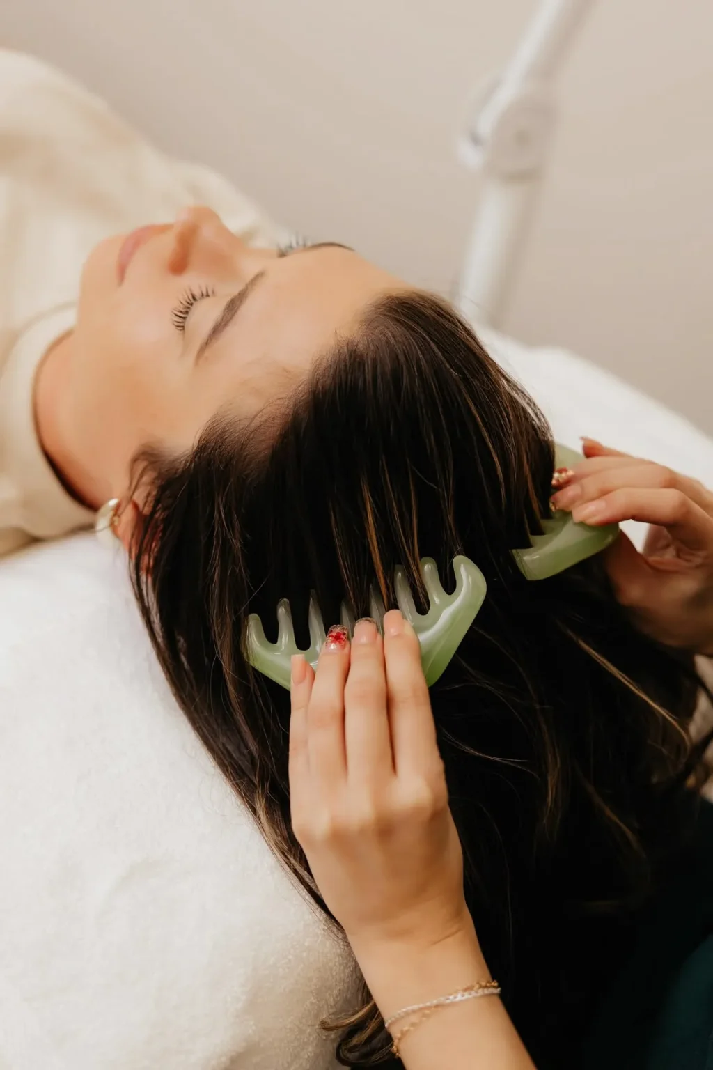 Head Spa Near Me – Why Zeni Nail Spa Is the Best Choice