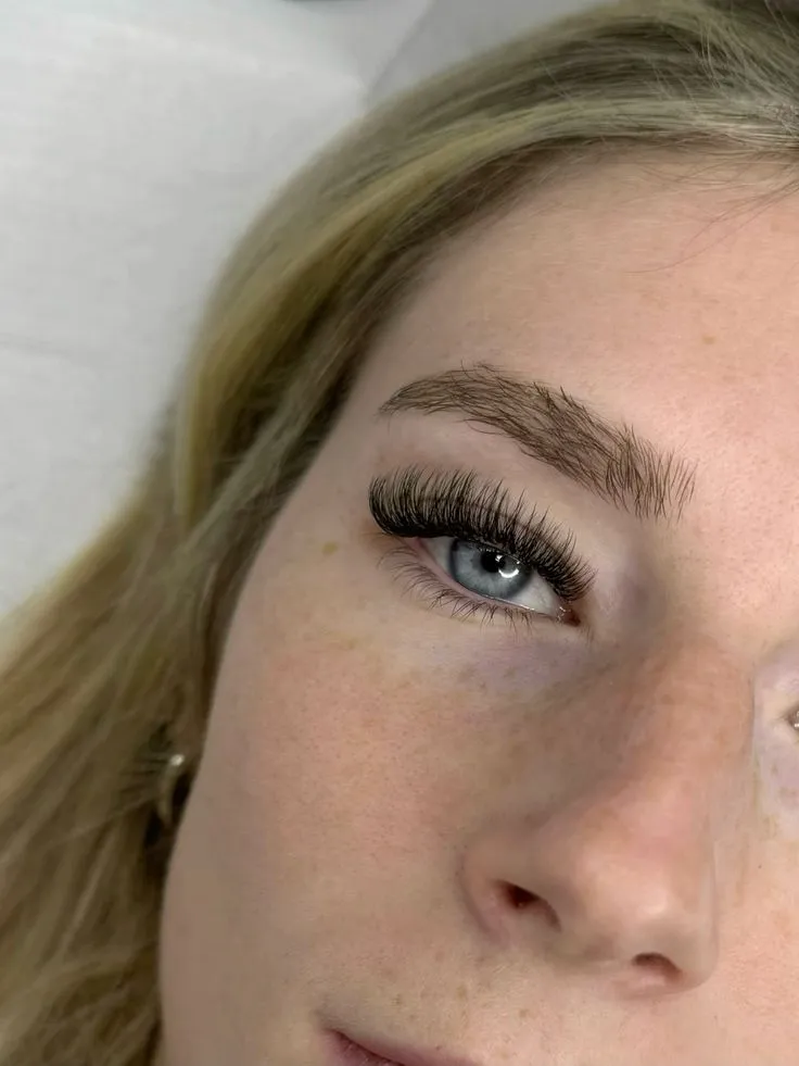 Hybrid Eyelash