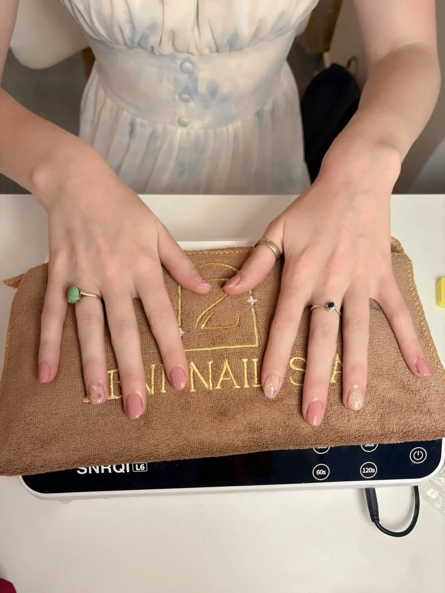 English Speaking Nail Salon for Easy Communication zeninailspa ho chi minh